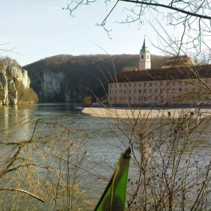 blick auf donaudurchbruch kloster weltenburg 2