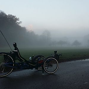 Tüddel's Trike im Nebel