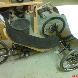 Performer Trike-X inkl. div. Verbesserungen.
Einiges kommt aber noch.

Derzeitiges Gewicht 16,9kg ohne Haube