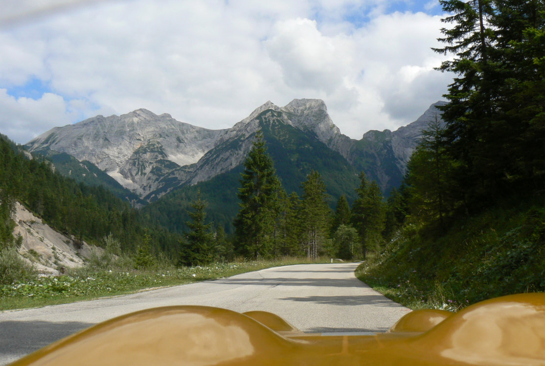 Das Mautsträßchen führt mich immer weiter in den Karwendel Naturpark hinein.