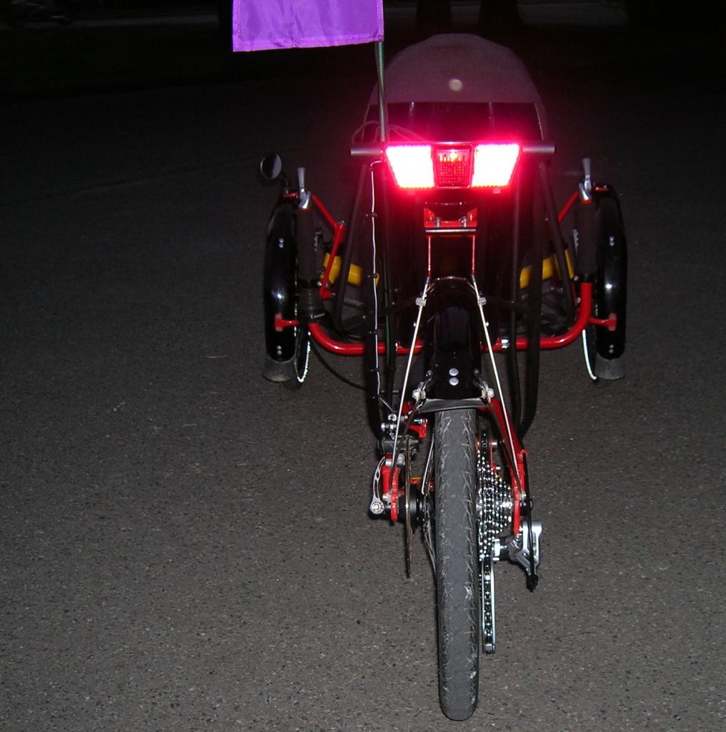 Trike von hinten, neues Rücklicht mit Standlicht