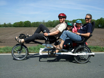 TN_toxy-liegerad_trimobil-dreirad_family-trike_st1.jpg