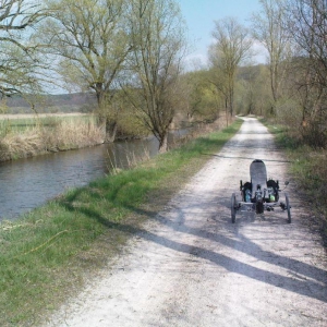 Trike 13 Schotterweg Gegend