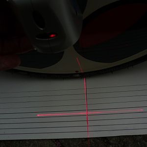 5) Spur mit Laser kontrollieren