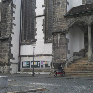 Gekko FX vor der Peterskirche in Görlitz