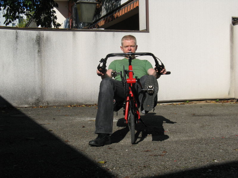 Ansicht von vorne mit Fahrer