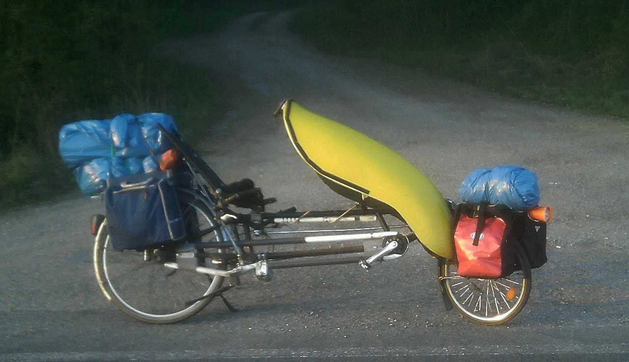 Auf dem Weg zur SPEZI 2015... Kette läuft jetzt fast komplett in Rohren.