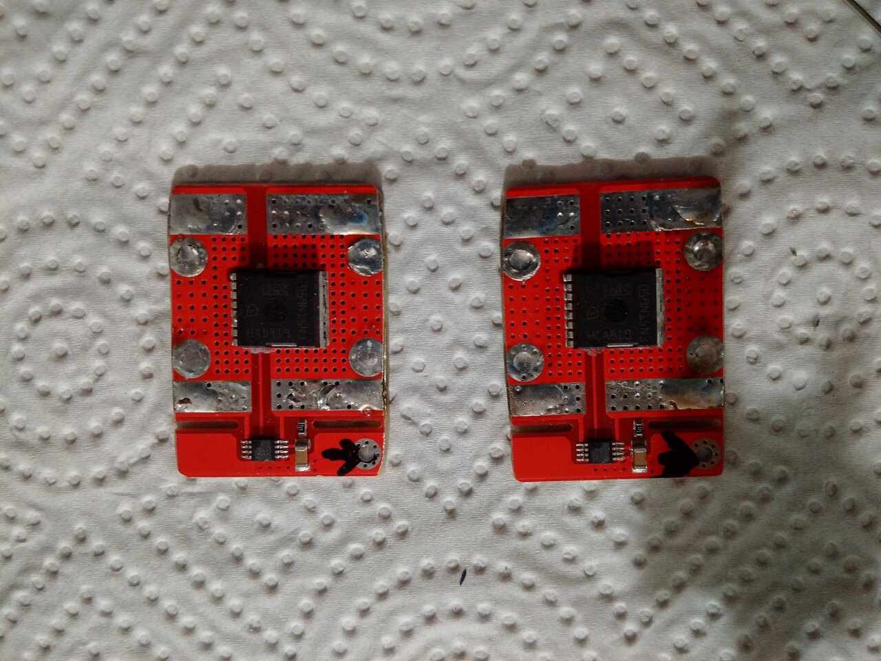 "Ideal" Diode Konzept - Massereduzierte & kompaktierte "Ideal" Dioden-PCBs