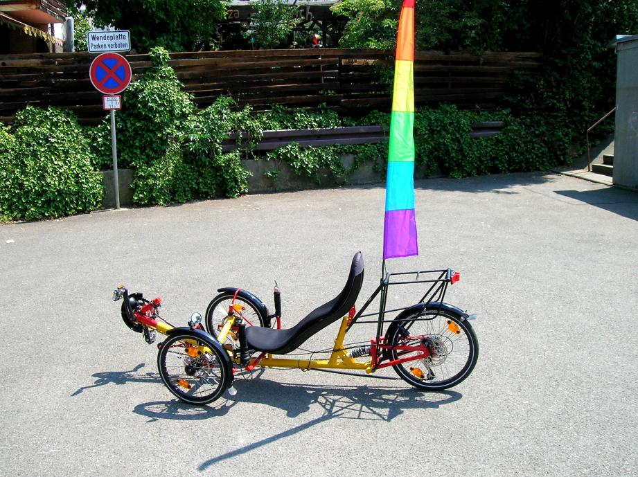mein Trike Nomad Sport im Halteverbot - NEU AUFGEBAUT