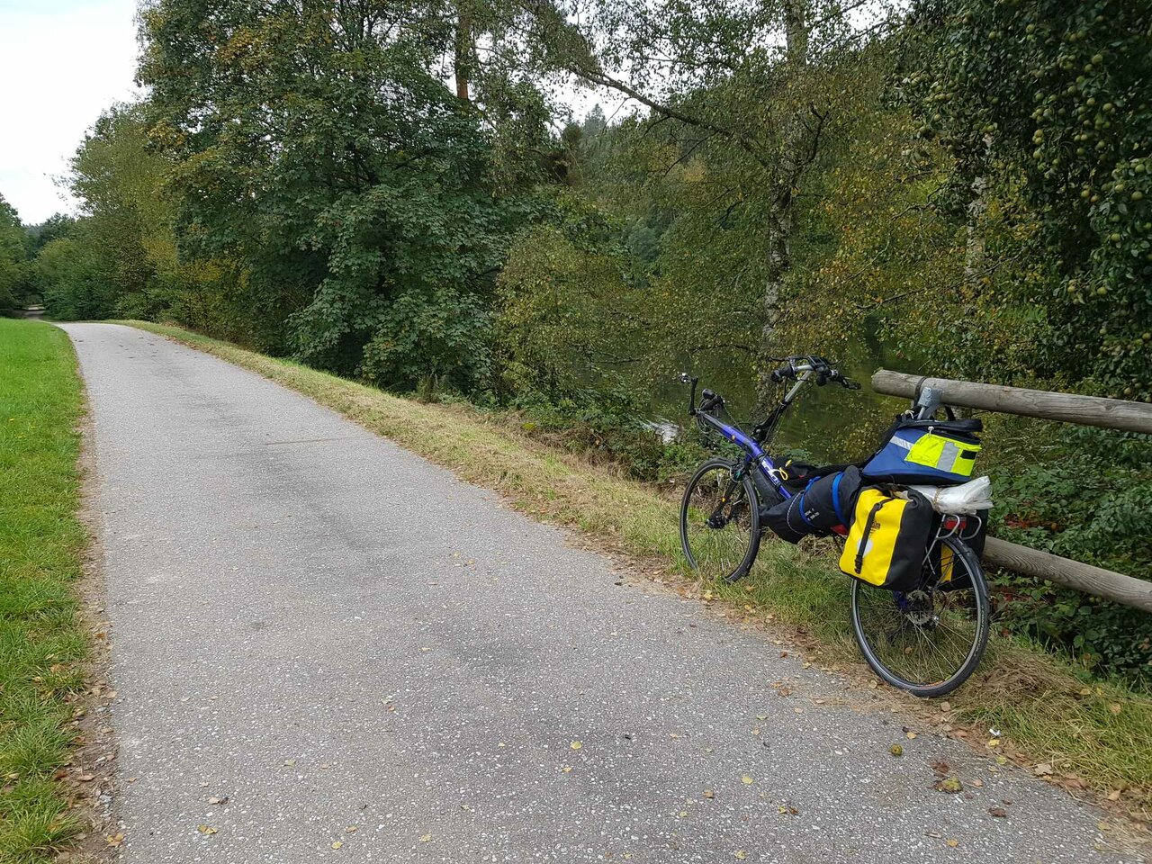 Regentalradweg vor Regendorf