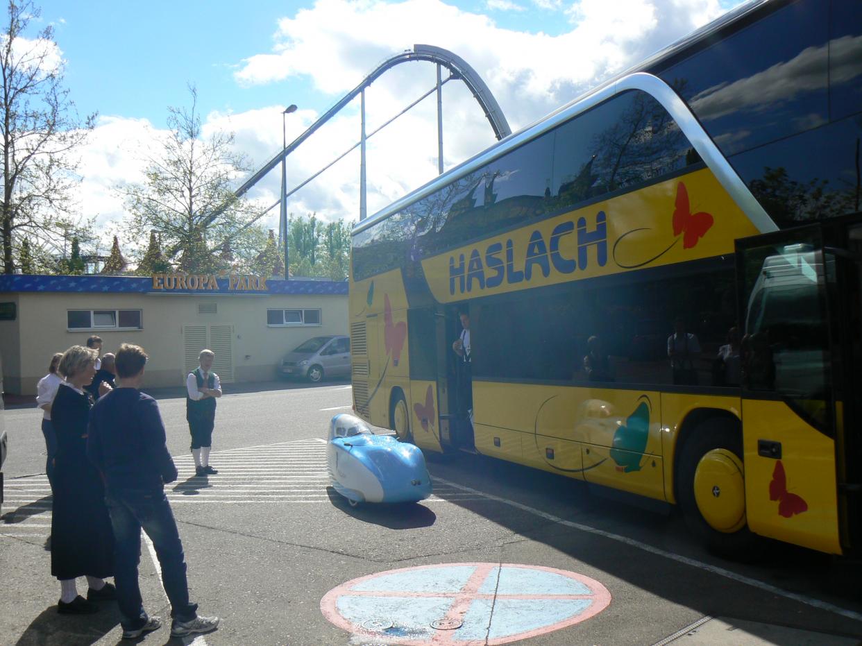 Vor der Heimfahrt ganz klein neben ganz groß