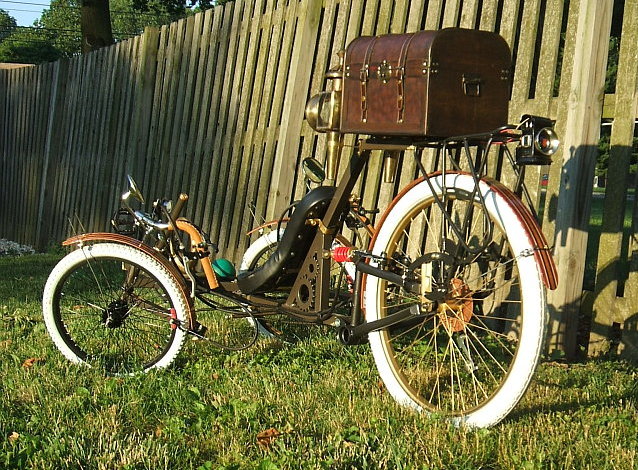 leather-bike-trunk.jpg