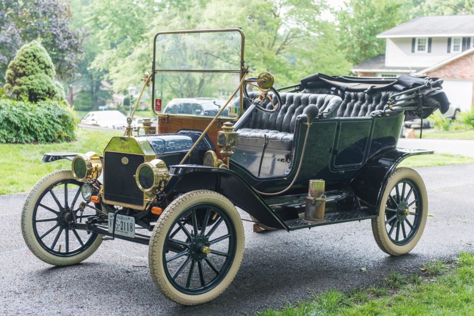 1912_ford_model_t_15610405946f7ebd598f3c191912_ford_model_t_15609899438764da66ec02cb-b8eb-4f38-96ea-160c61454901-z7yvJr-e1561040625219.jpg