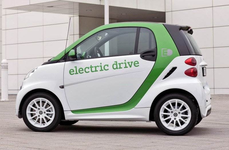 smart-fortwo-electric-drive-seite.jpg